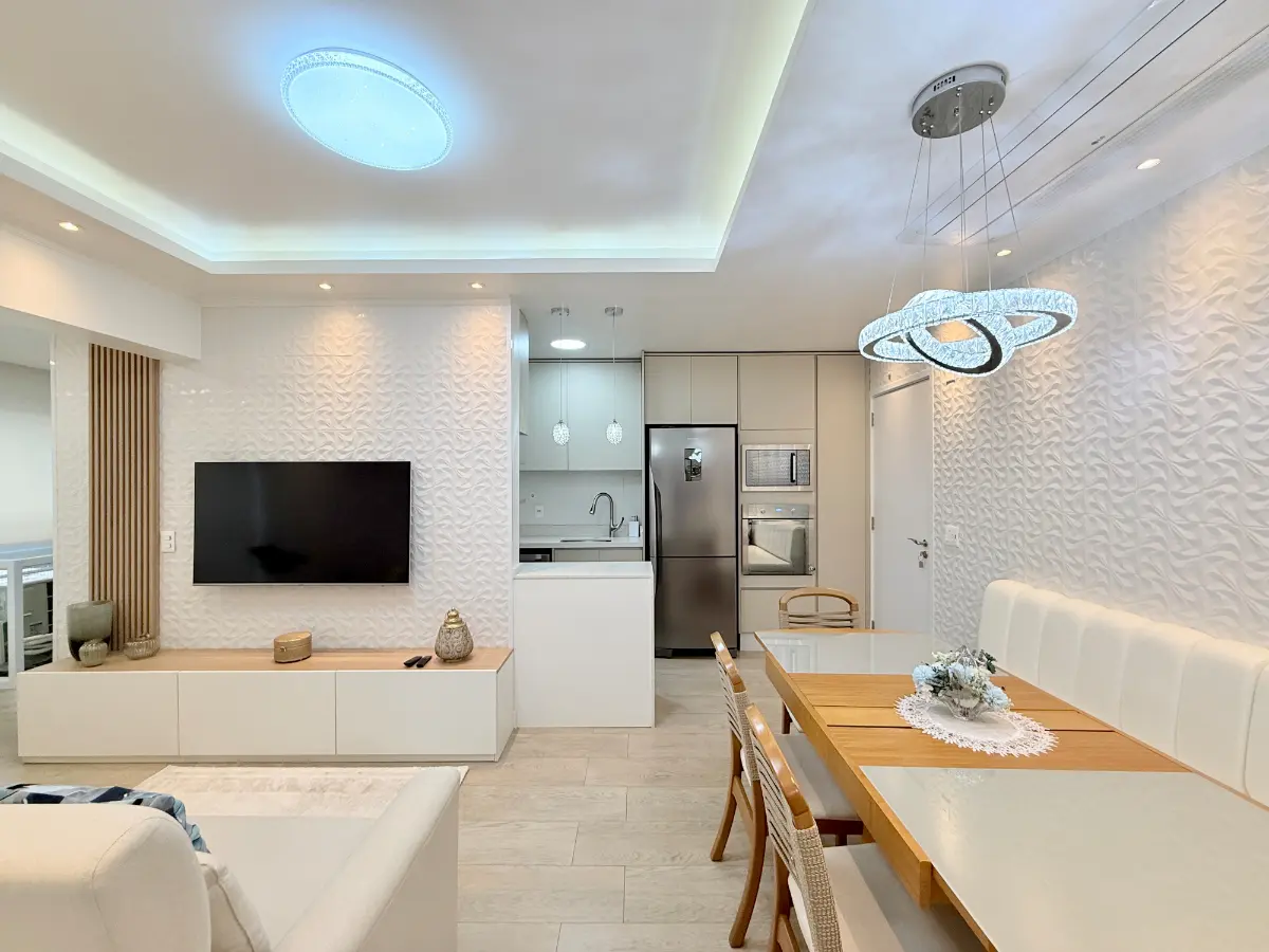e90d83ac-81c7-43a2-8526-5ec106b8f258