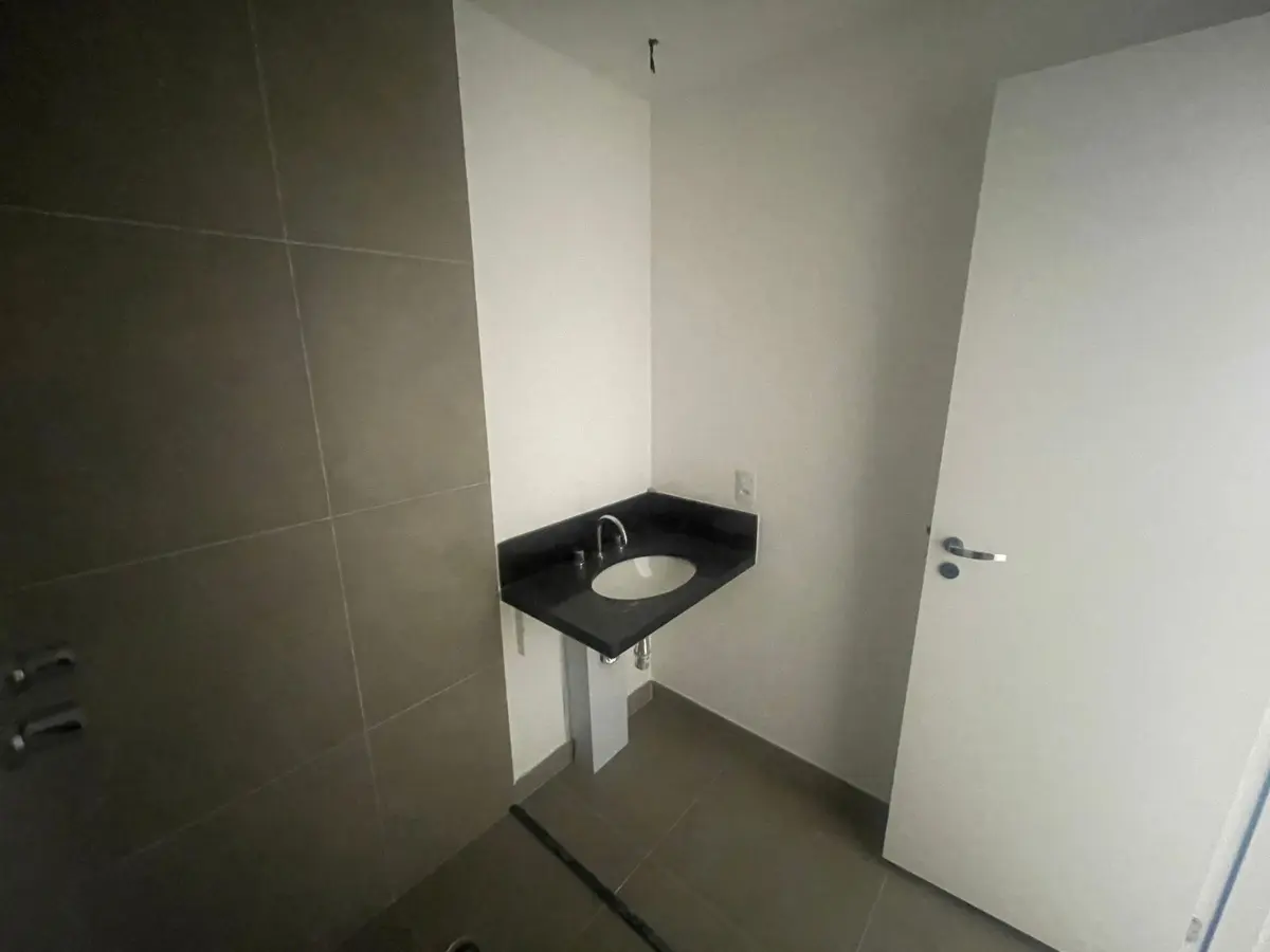 e6debf1e-ae4e-46ff-89dc-eb571e8d4945